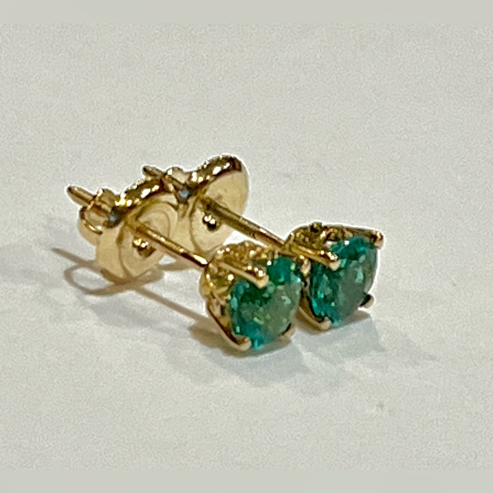 EMERALD STUDS—GORGEOUS TO THE MAX—ROUND .97 TCW UNTREATED-NO HEAT EMERALDS 14KT - Picture 6 of 15